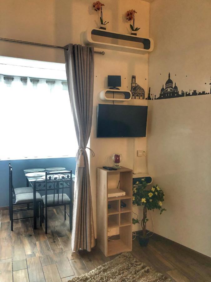 Loft 5 Places With View On Eiffel Tower Paris Exterior photo